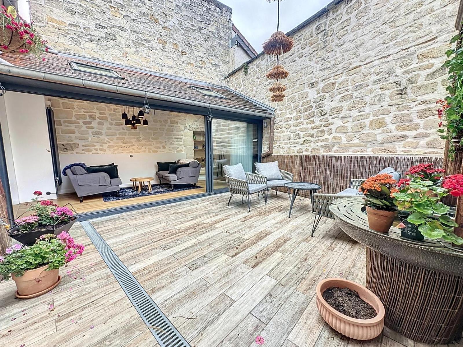 Suite Appart Place Versepuy Chantilly Exterior foto